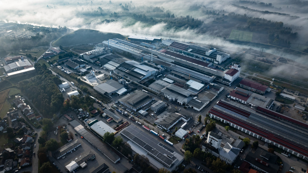 Magnesium recycling started in July 2005 at the Inn plant in Töging, which now belongs to Speira Recycling Services. (c) Speira