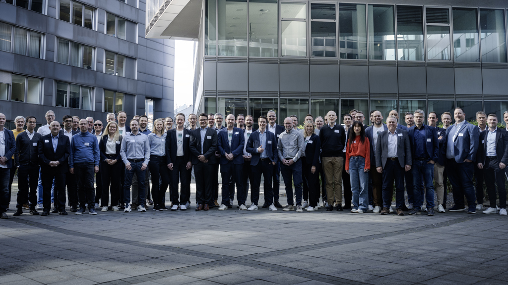 Group photo from the third Speira Battery & E-Mobility Forum in Cologne